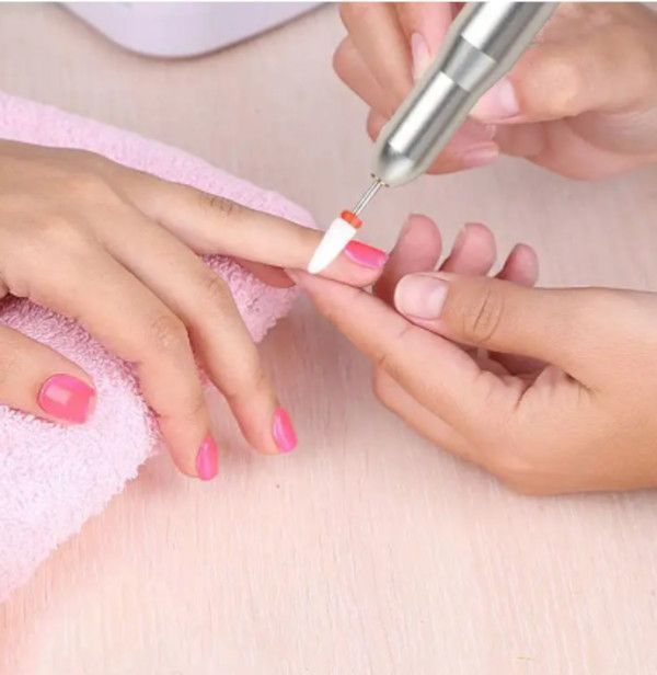 TORNO DE UÑAS DOMESTICO METALICO-2