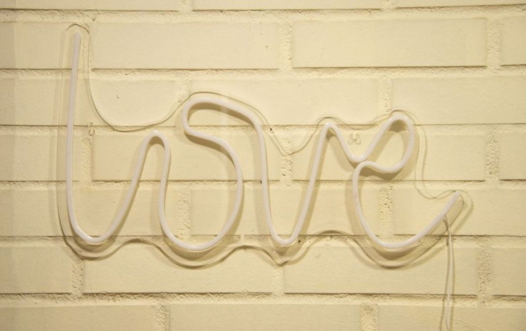 LETRERO ESTILO NEON LOVE (ROSADO/USB/35,5X61CM)-0