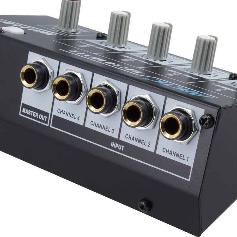 MINI MIXER 4 CANALES-1