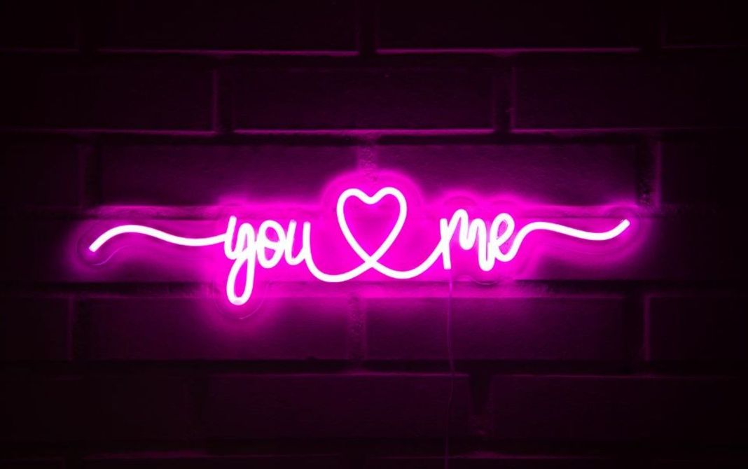 LETRERO ESTILO NEON YOU AND ME  (USB/30,5X60,9CM)-0