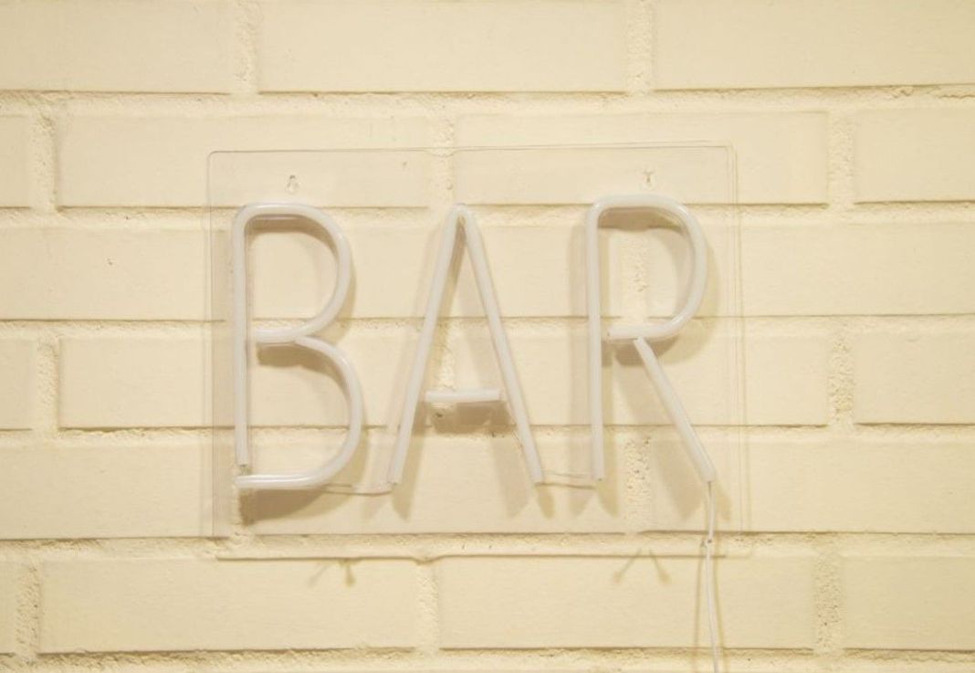 LETRERO ESTILO NEON BAR (USB/40X30CM)-0