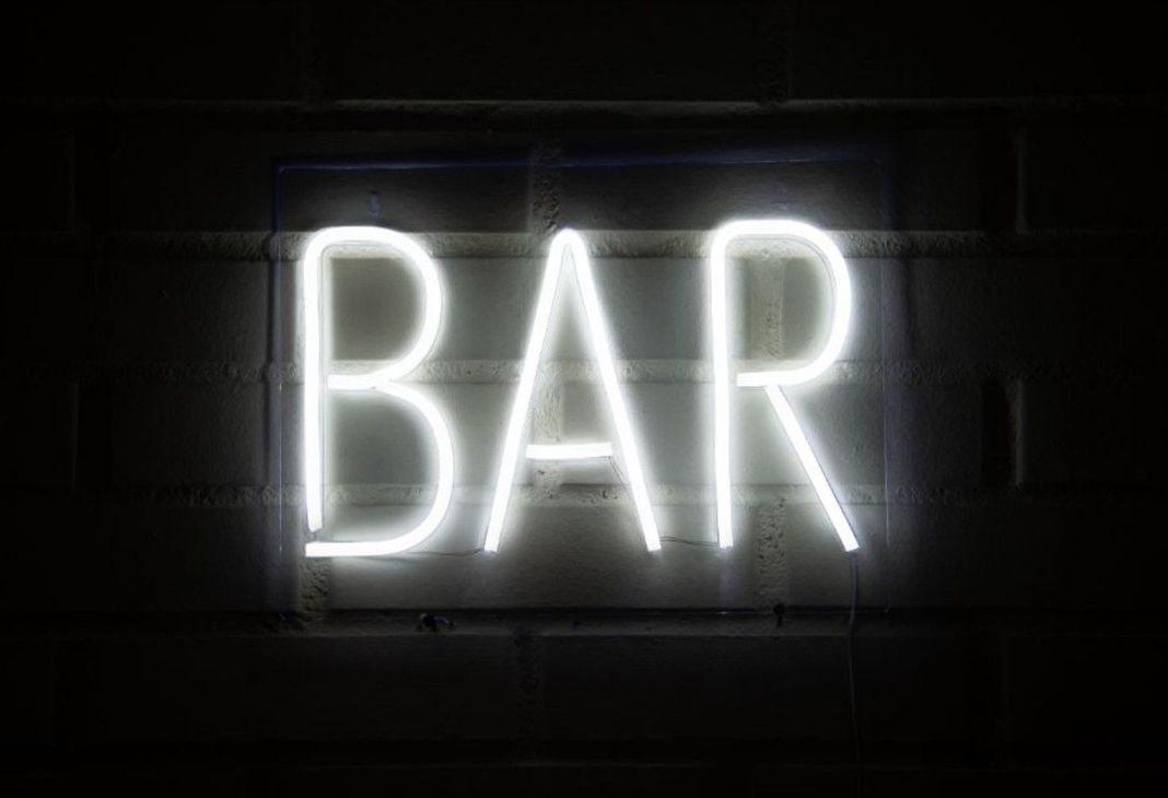 LETRERO ESTILO NEON BAR (USB/40X30CM)-1
