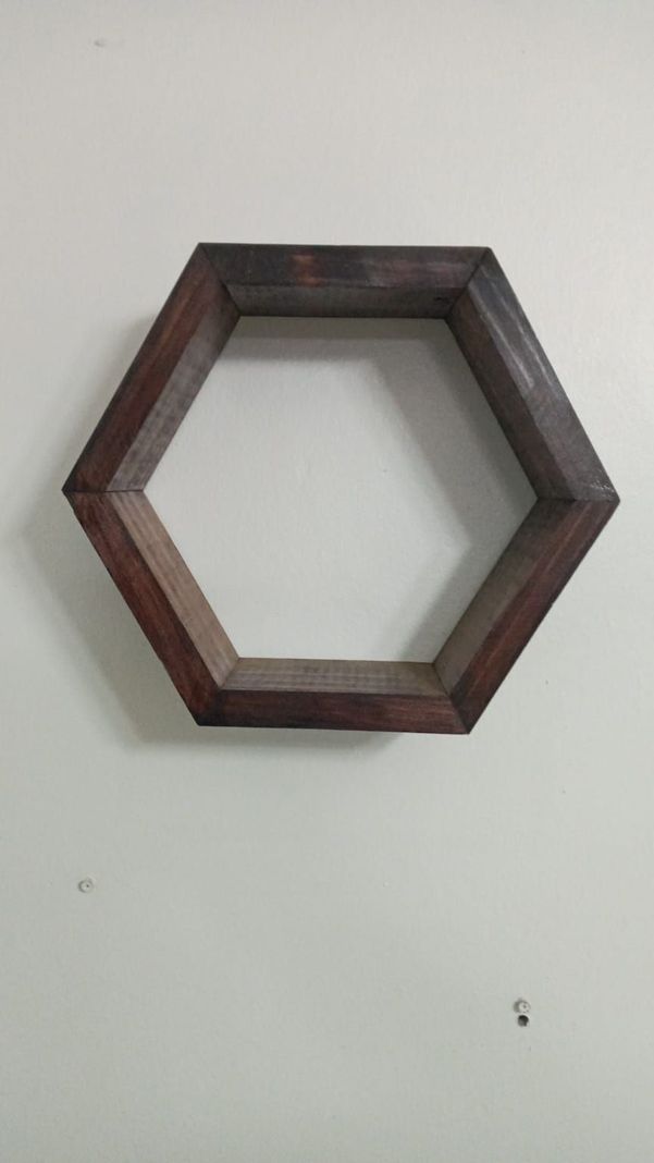 REPISA HEXAGONAL DE MADERA COLOR   CHOCOLATE-0