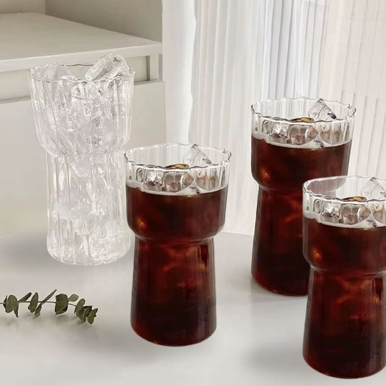 Set de 4 vasos altos de vidrio diseño ondas de 590 ml
