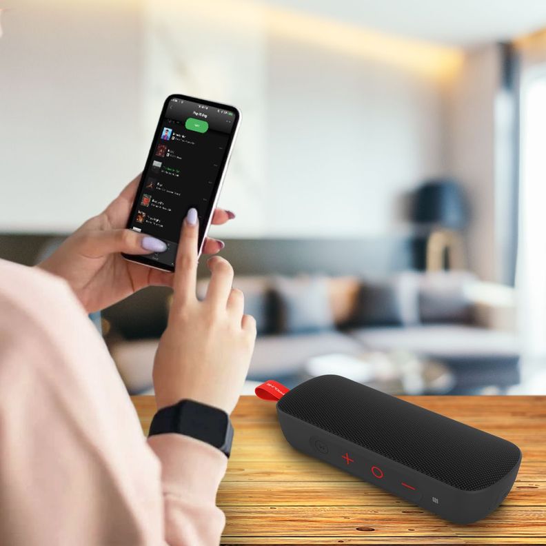 Parlante Portátil Karbon5 Bluetooth IPX7 Master-G-6