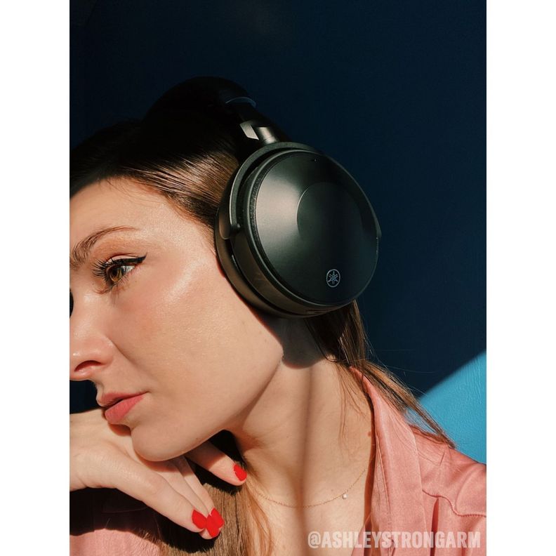 Audífonos Bluetooth Noise-Cancelling YHE700A Negros Yamaha-9