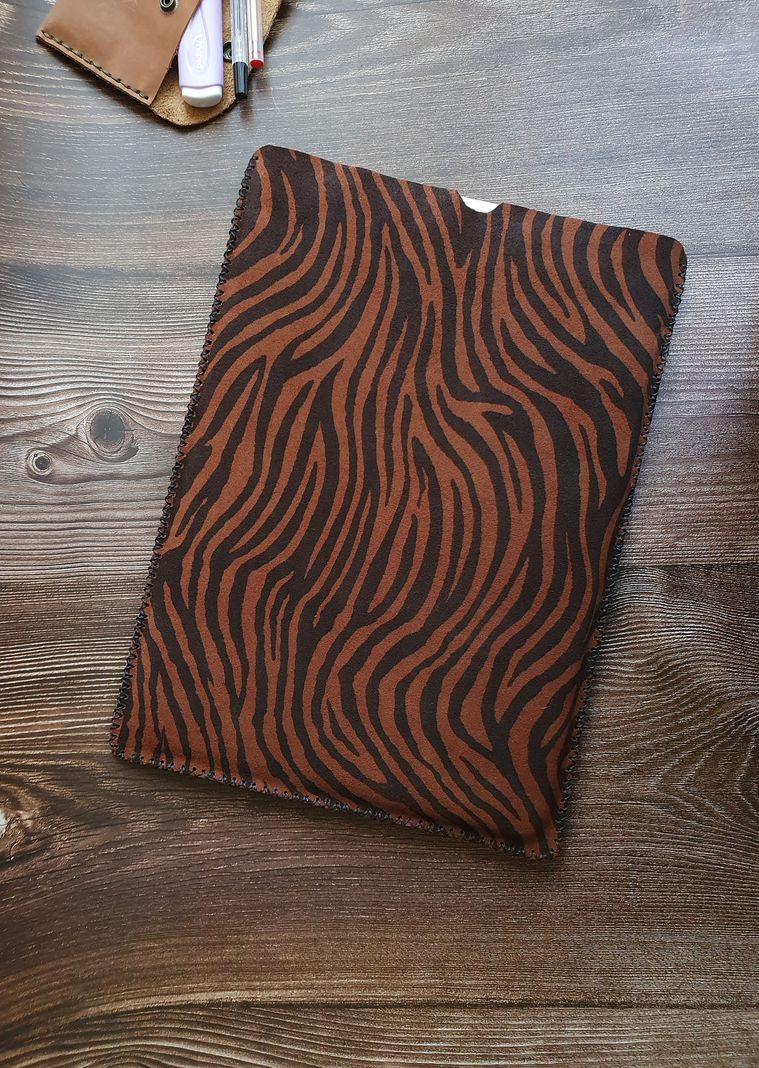 Funda de cuero para notebook 13" color Cebra-2