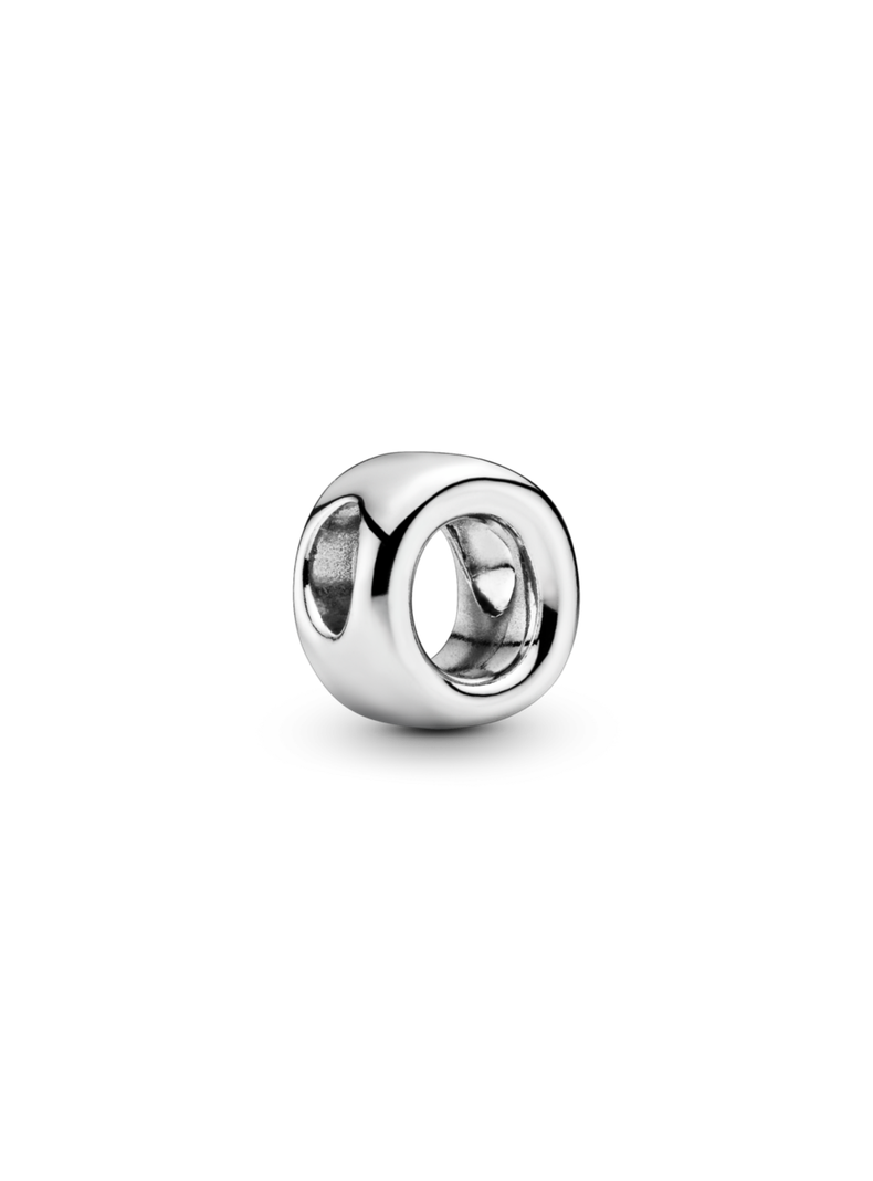 Charm en plata de ley Letra O-0