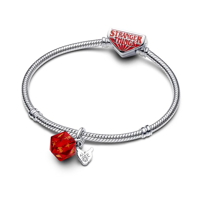 Charm Colgante Dado Club del Fuego Infernal de Stranger Things-1