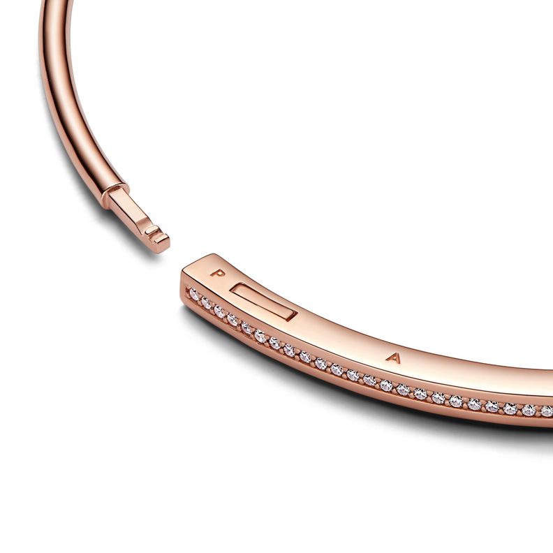 Brazalete Rígido Pandora Signature I-D Pavé-0