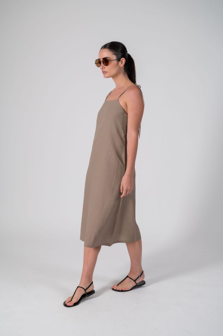 Vestido con lino color ocre -4