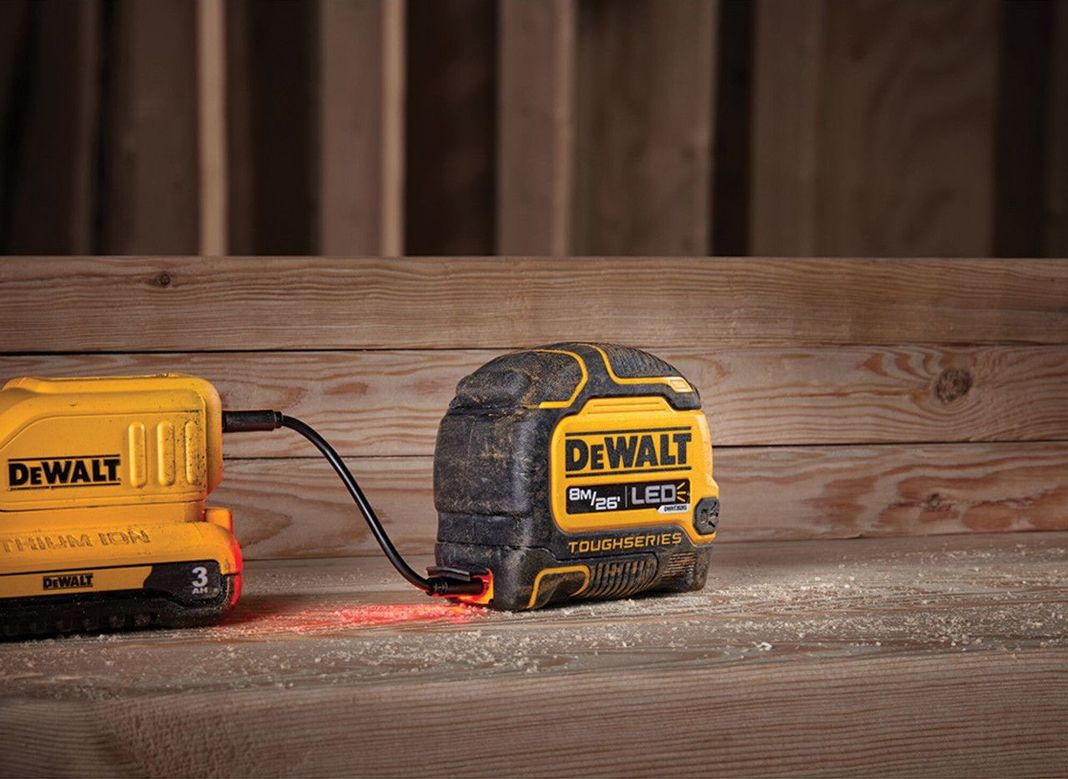 Huincha De Medir luz LED TOUGHSERIES 8m/26 Dewalt Dwht35268s-1