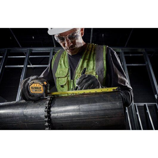 Huincha De Medir ATOMIC COM SERIESTM 8m/26 Dewalt Dwht38126s-3