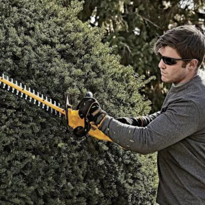 Cortasetos Inalámbrico 20V MAX* 5.0 Ah 22" DEWALT DCHT820P1-7