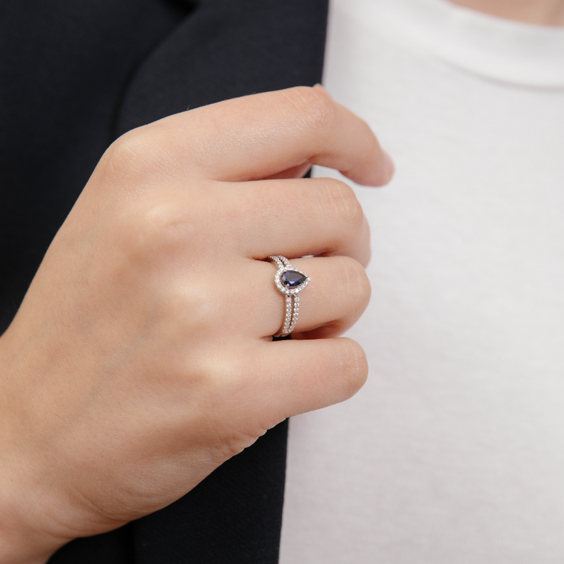 ANILLO DE COMPROMISO VENUS - ZAFIRO Y MOISSANITAS-3