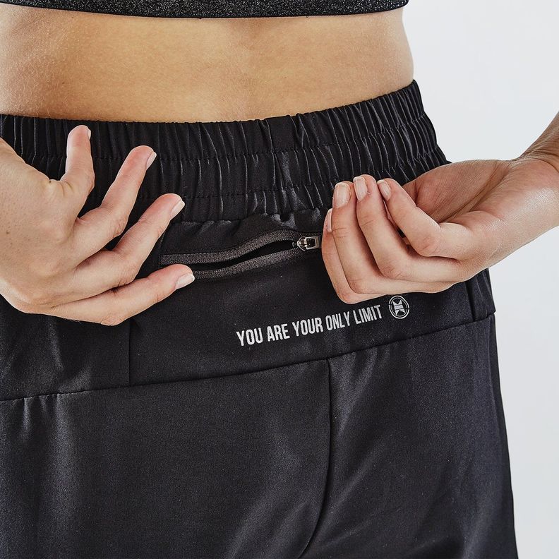 Short Deportivo Delphine Negro No Publik-4