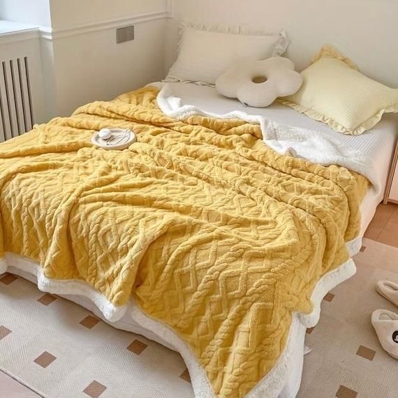 Frazada con chiporro 200x230cm - amarillo-1