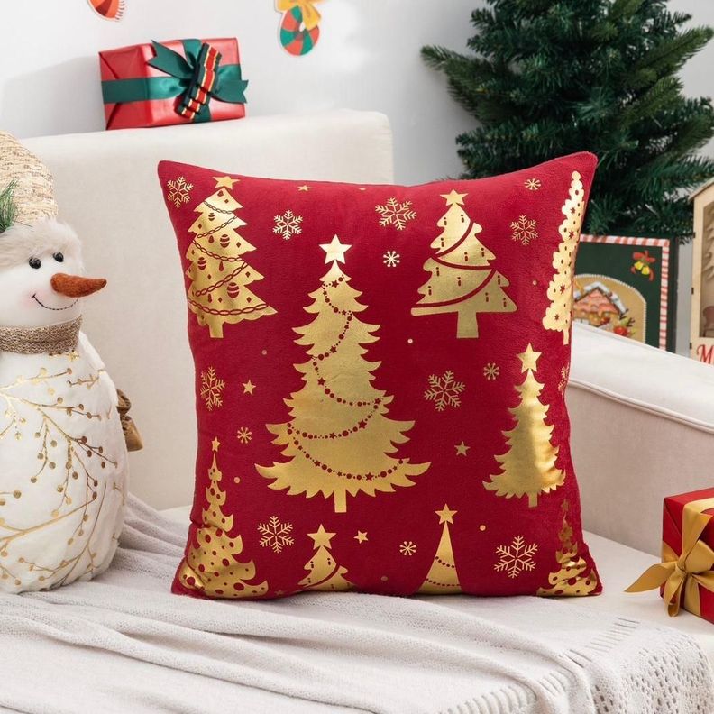 Cojín navideño con diseño estampado - D11