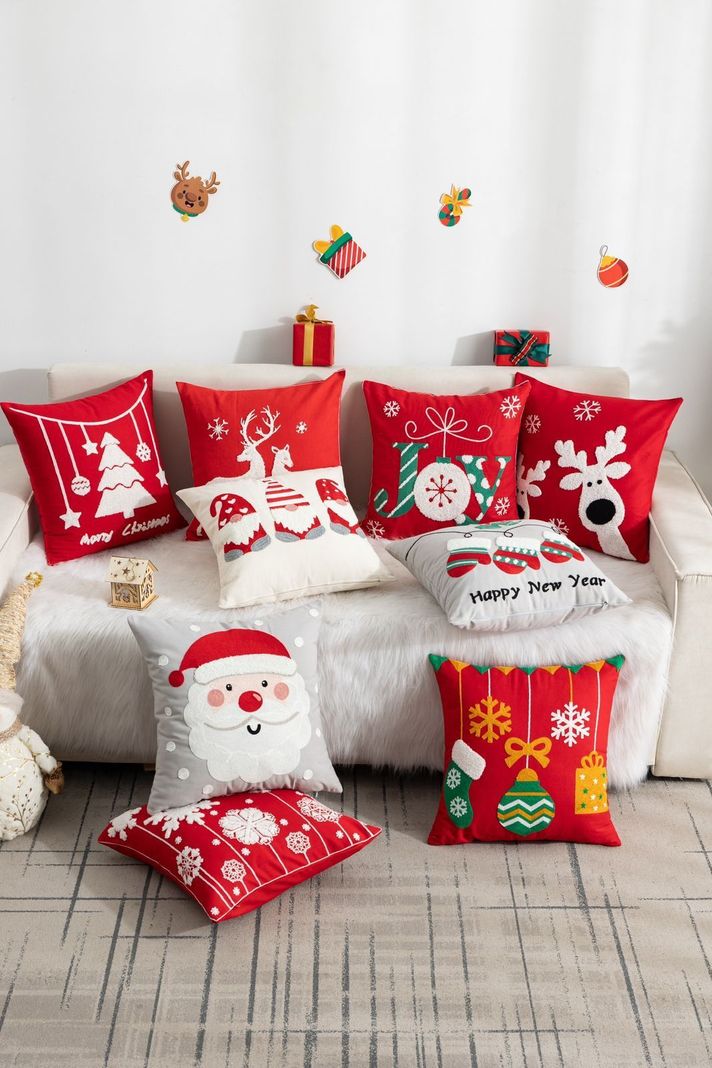 Cojín navideño con diseño bordado - D15-1