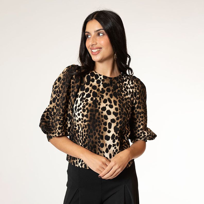Polera Abril Manga Corta Animal Print Natalia Seguel-0