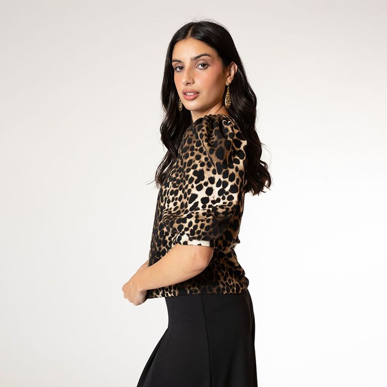 Polera Abril Manga Corta Animal Print Natalia Seguel-3