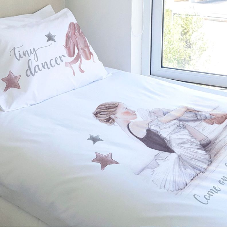 JUEGO DE CAMA FUNDA DE PLUMÓN + SABANA BAJERA + 4 FUNDAS ALMOHADA BAILARINA 2 PLAZAS-1