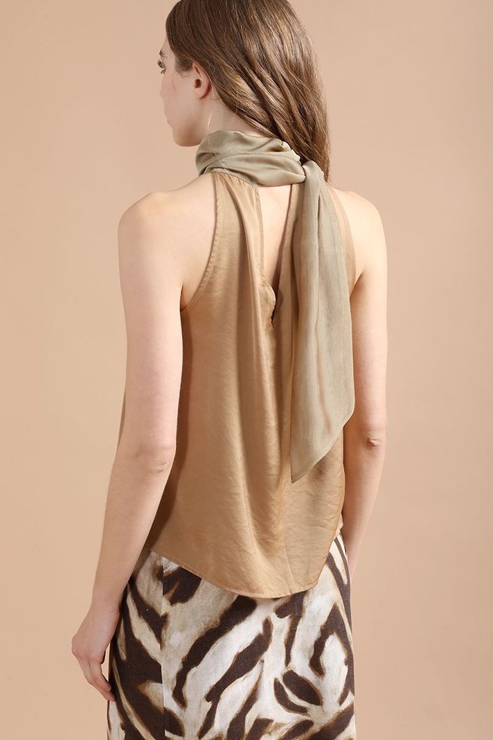 Top Satin Fluido Con Lazada En Cuello, Café Liola-4
