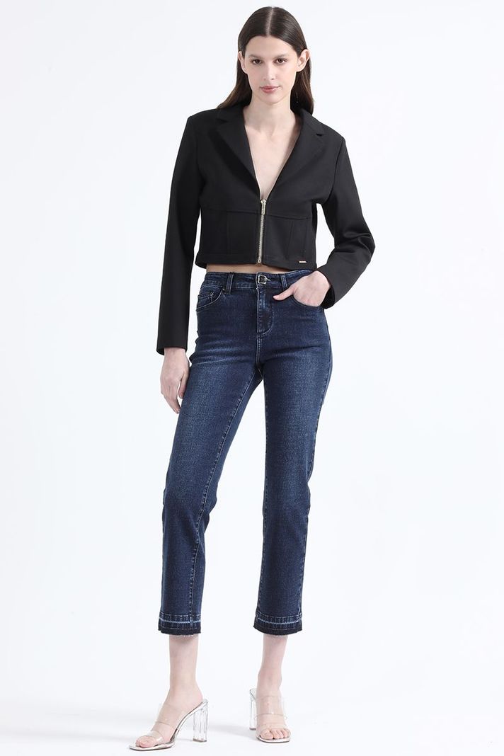 Blazer Cropped, Cortes Corse, Negro Liola-1