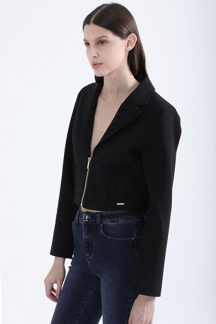 Blazer Cropped, Cortes Corse, Negro Liola-2