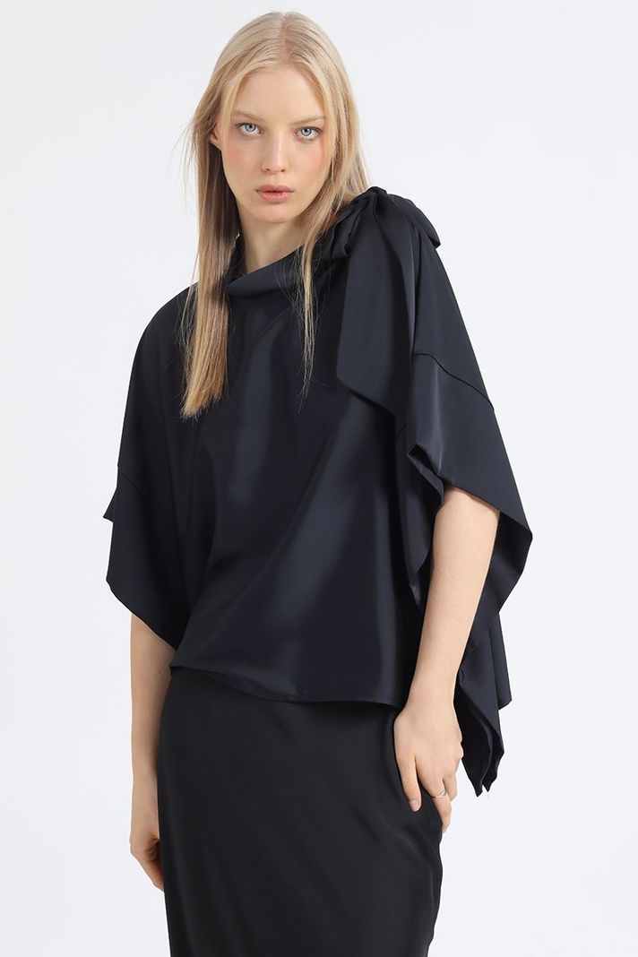 Bluson Amplio Tipo Poncho, Satin Negro Liola-0