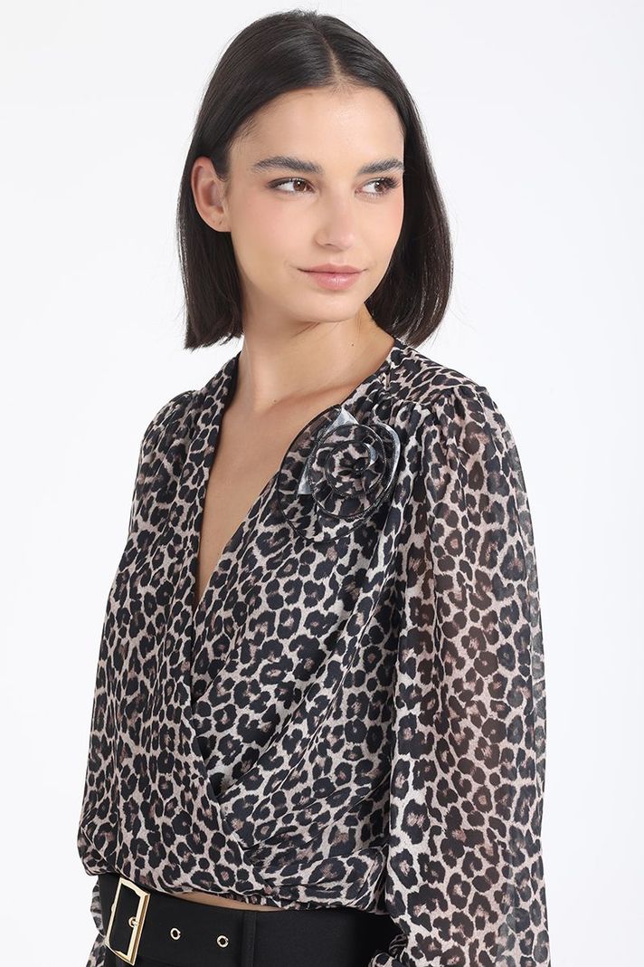 Blusa, Aplicación Flor, Gasa Estampada Leopardo, Negro Liola-2