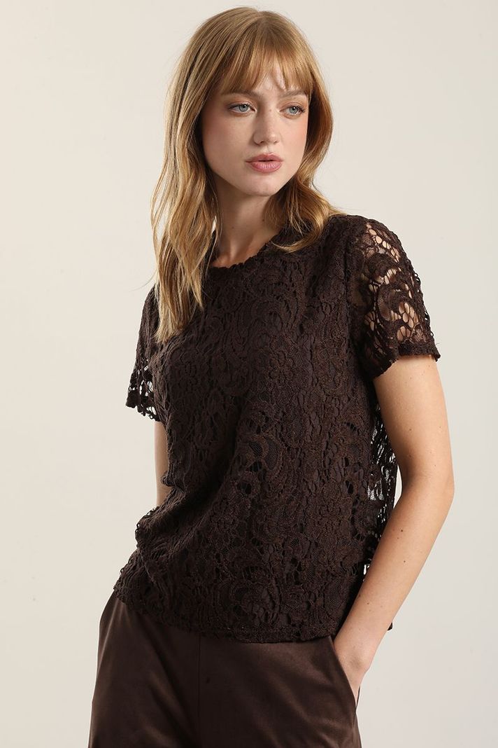 polera manga corta, encaje, camel Liola