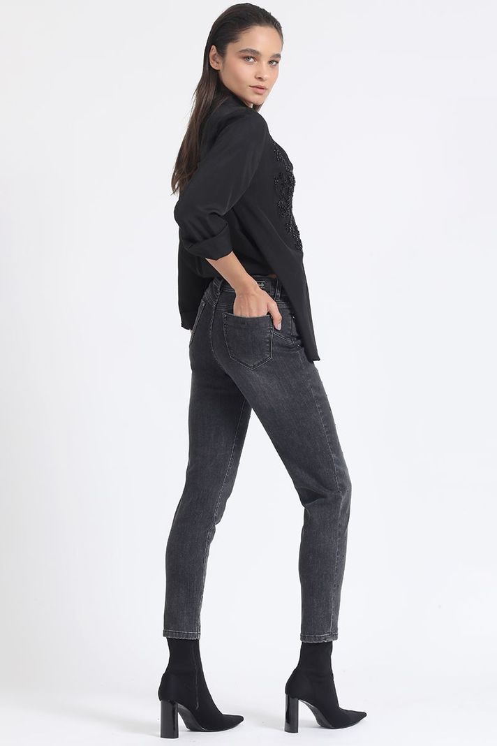 Jeans Skinny Push -Up Brillos, Tiro Medio, Grafito Liola-2