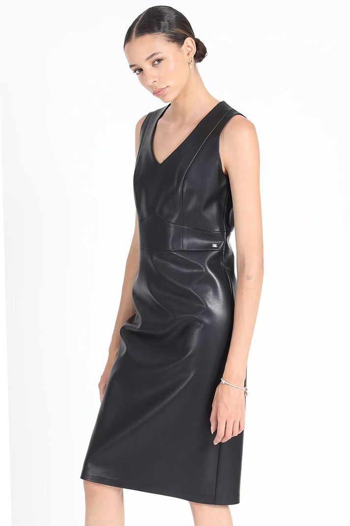 Vestido Midi Entallado Efecto Cuero, Negro Liola-4