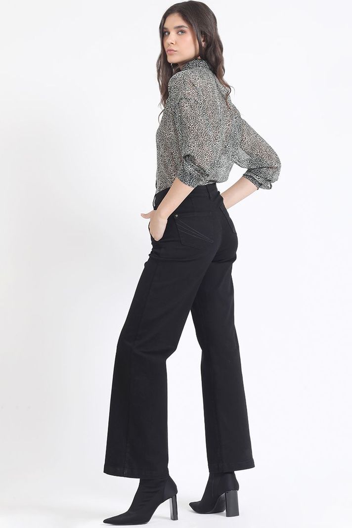 Jeans Straight Color, Tiro Medio, Con Bordado, Negro Liola-1