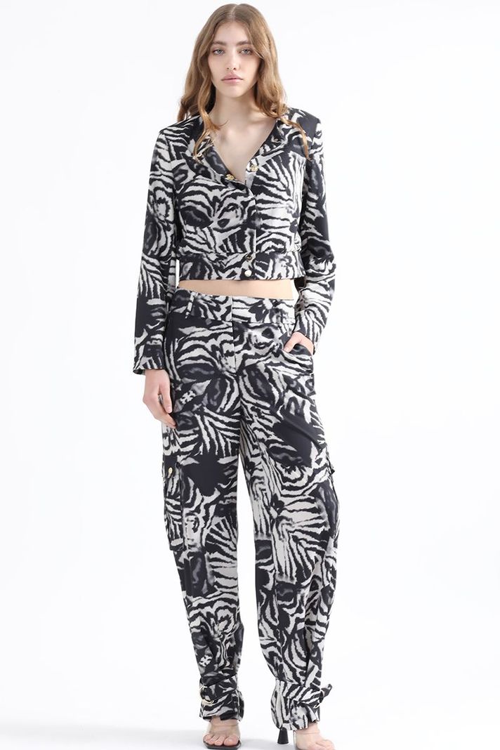 Pantalon Cargo Ancho, Estampado Animal, Negro Liola-0