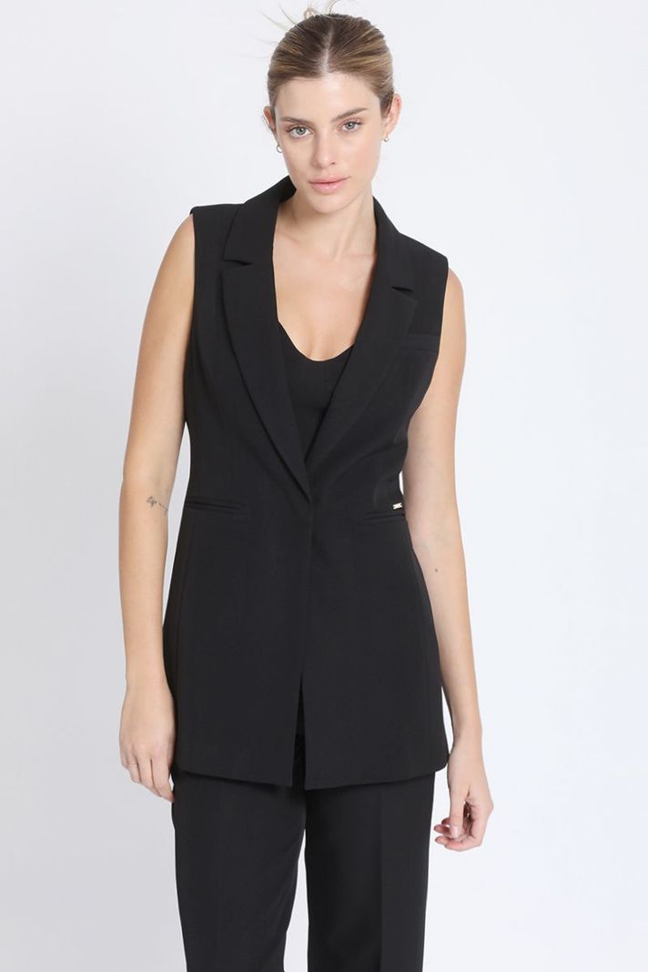 Blazer Sin Mangas Negro Liola