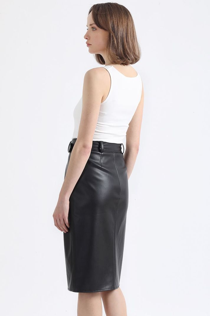 Falda Midi Asimetrica, Simil Cuero, Negro Liola-4