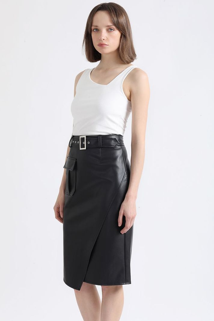 Falda Midi Asimetrica, Simil Cuero, Negro Liola-5