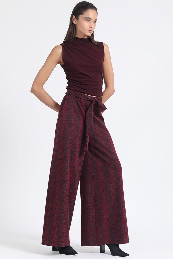 Pantalon Palazzo, Tiro Alto, Estampado Piton, Burdeo Liola-3