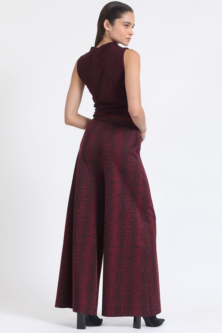 Pantalon Palazzo, Tiro Alto, Estampado Piton, Burdeo Liola-4
