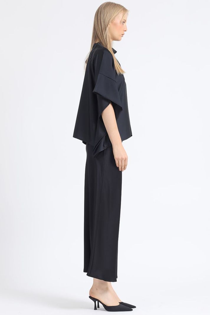 Falda Maxi Sesgada Satin Negro Liola-2