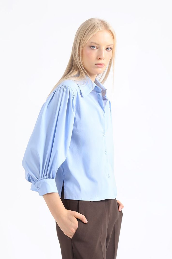 Camisa Crop, Hombro Recogido, Celeste Liola-2