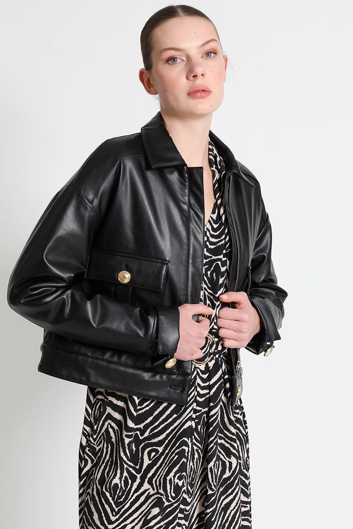 Chaqueta Corta Efecto Piel Negro Liola-1