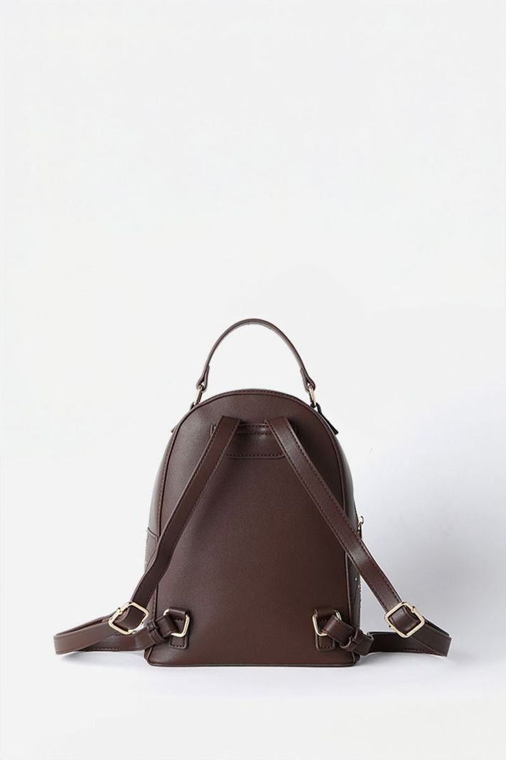 Mochila Con Tachas, Efecto Cuero, Chocolate Liola-3