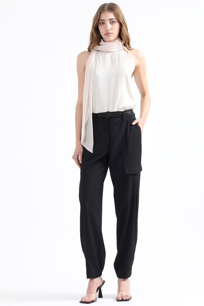 Top Satin Fluido Con Lazada En Cuello, Crudo Liola-1