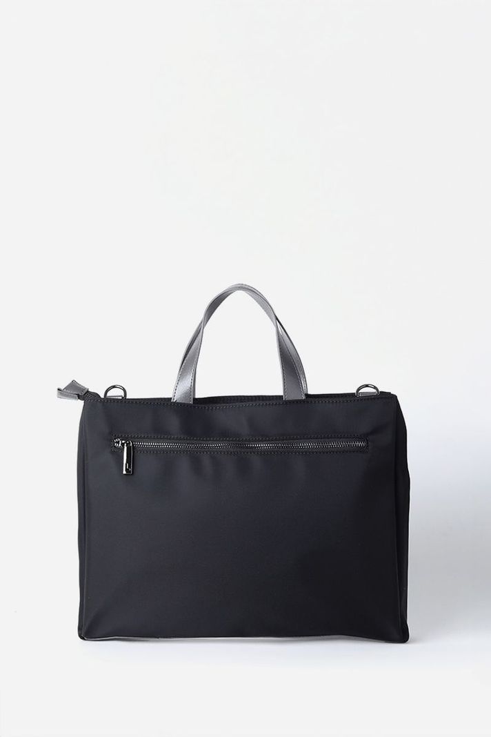Bolso Laptop, Tela Efecto Cuero Contratono, Negro Liola-2