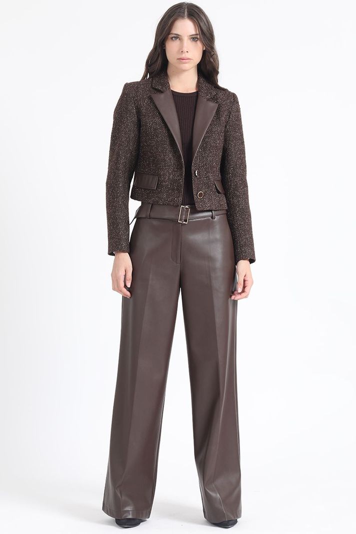 Blazer Crop Tweed Fantasia Con Aplicación Cuero, Café Liola-1
