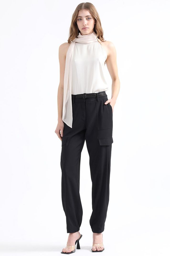 Pantalon Cargo Tiro Medio Cinturon Strass, Negro Liola-0