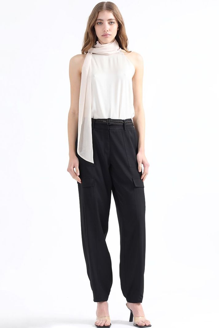 Pantalon Cargo Tiro Medio Cinturon Strass, Negro Liola-1
